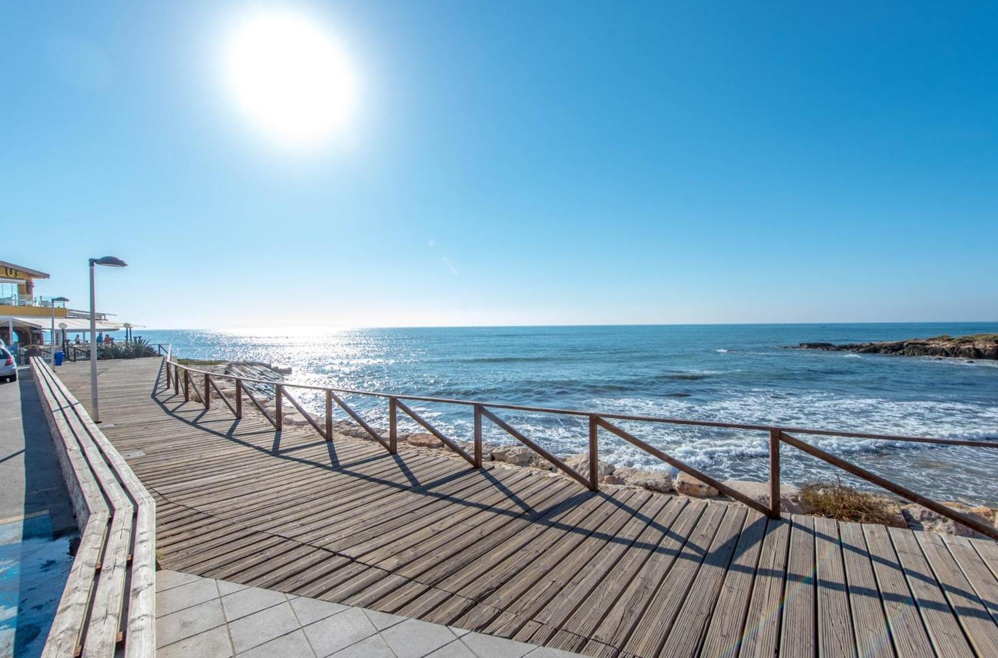 Punta Prima - Sun & Beach & Golf & Bike - Spanish South-Facing Terrace Apartment - La Recoleta - By The Sea Torrevieja Esterno foto